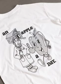 Apple A Day Oversized T Shirt | Percival X What Willy Cook | White 10 Apple A Day Oversized T Shirt | Percival X What Willy Cook | White -Urban Wear Shop 0W7A6345