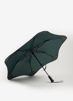 Auxiliary Metro Umbrella | Blunt X Percival Exclusive | Forest -Urban Wear Shop PERCIVAL MENSWEAR 2 d05ac1af 9f94 4ab7 b79d a74d074f138c