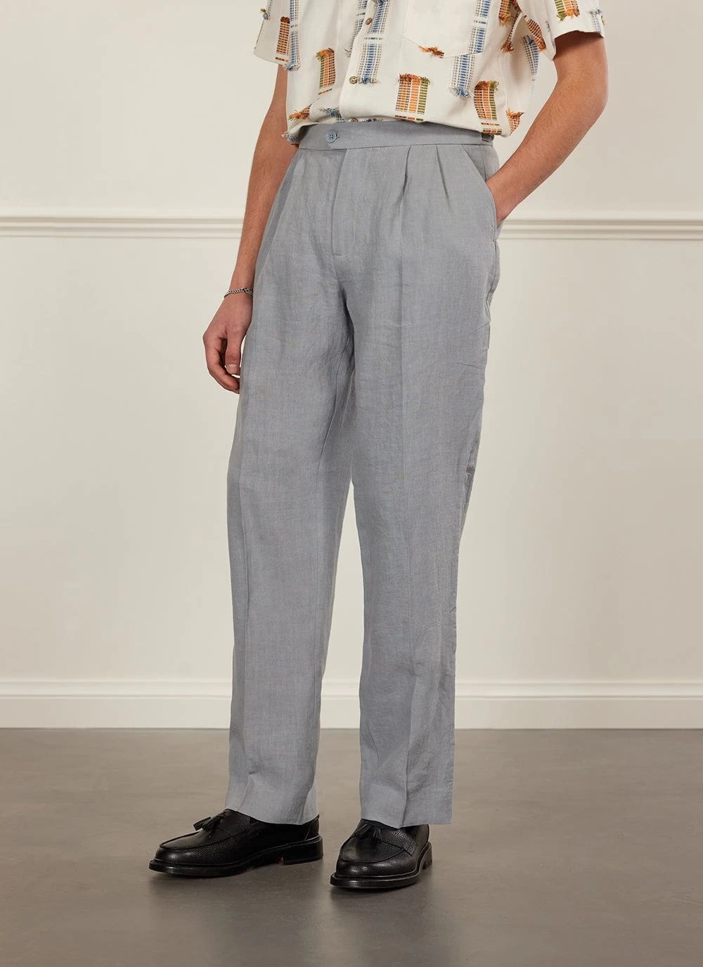 Pleated Tailored Trousers | Linen | Light Blue 6 Pleated Tailored Trousers | Linen | Light Blue - Image 4