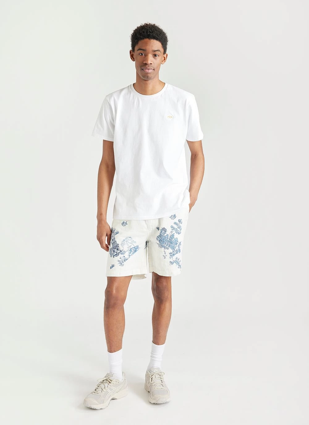 Willow Linen Shorts | Blue 8 Willow Linen Shorts | Blue - Image 6