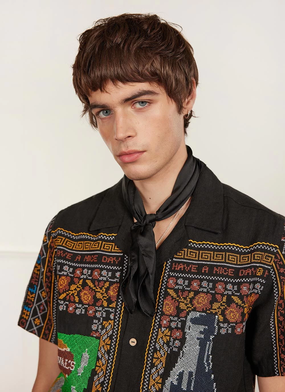 Meal Deal Tapestry Cuban Shirt | Linen | Black 9 Meal Deal Tapestry Cuban Shirt | Linen | Black - Image 7