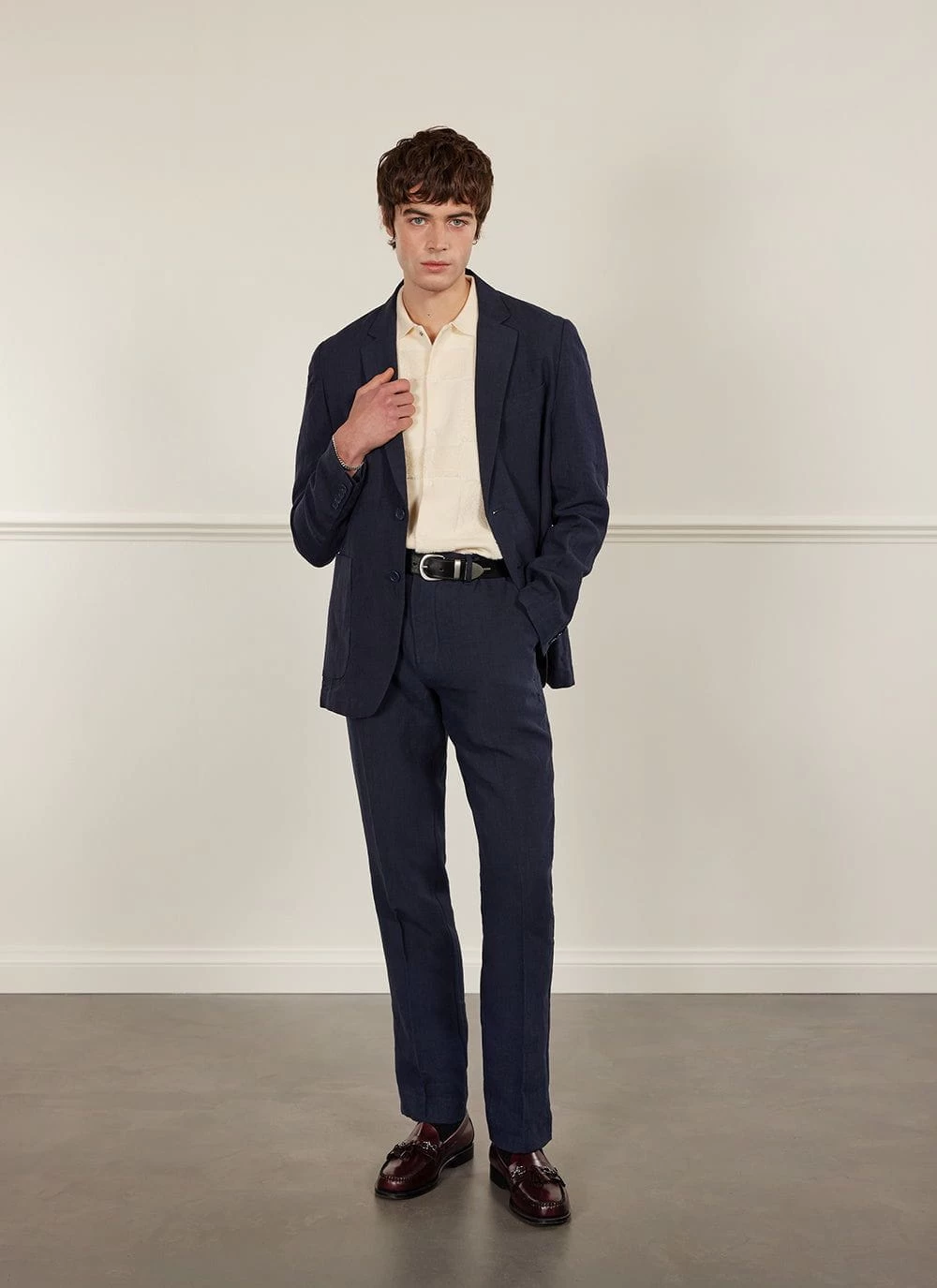 Tailored Linen Trousers | Navy 4 Tailored Linen Trousers | Navy - Image 2