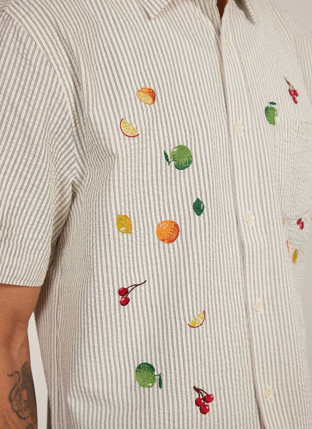 Tuck Shop Tapestry Clerk Shirt | Cotton | Ecru 4 Tuck Shop Tapestry Clerk Shirt | Cotton | Ecru - Image 2