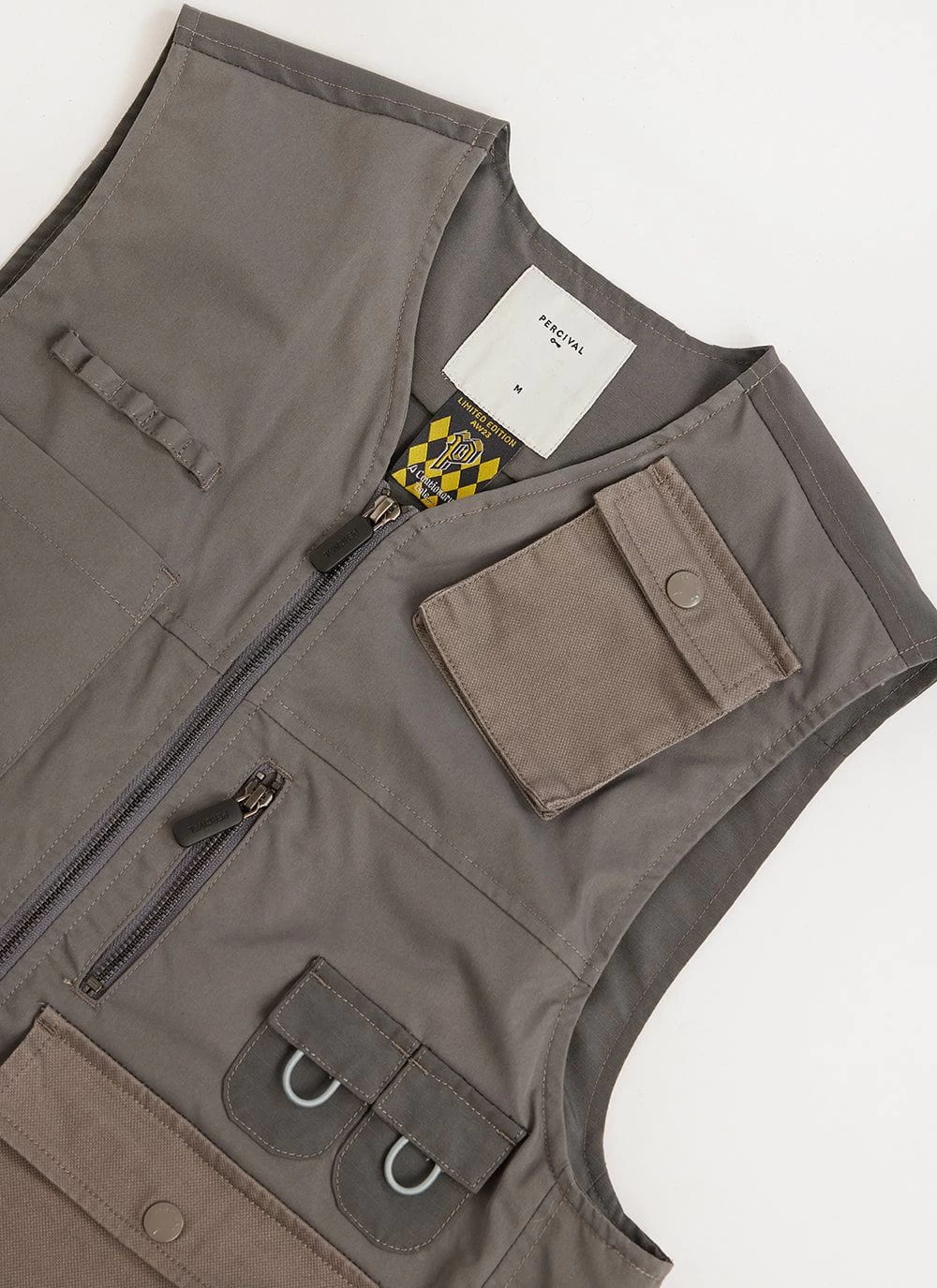 Saga Gilet | Grey 10 Saga Gilet | Grey - Image 8